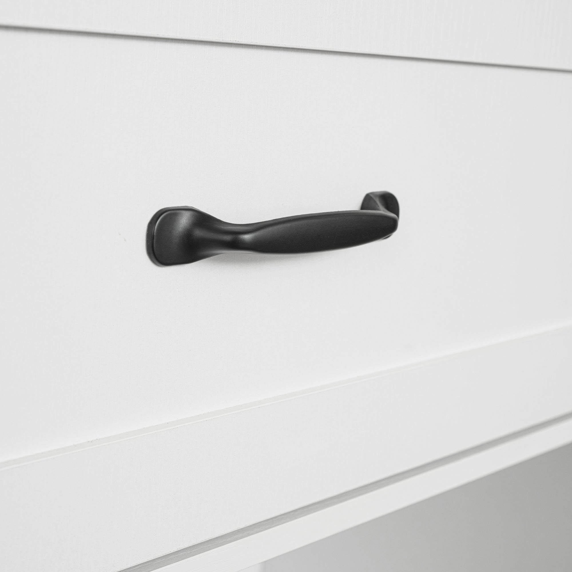[variant:WT000005AAK] Rolling Bar Cabinet with Power Outlet image 17