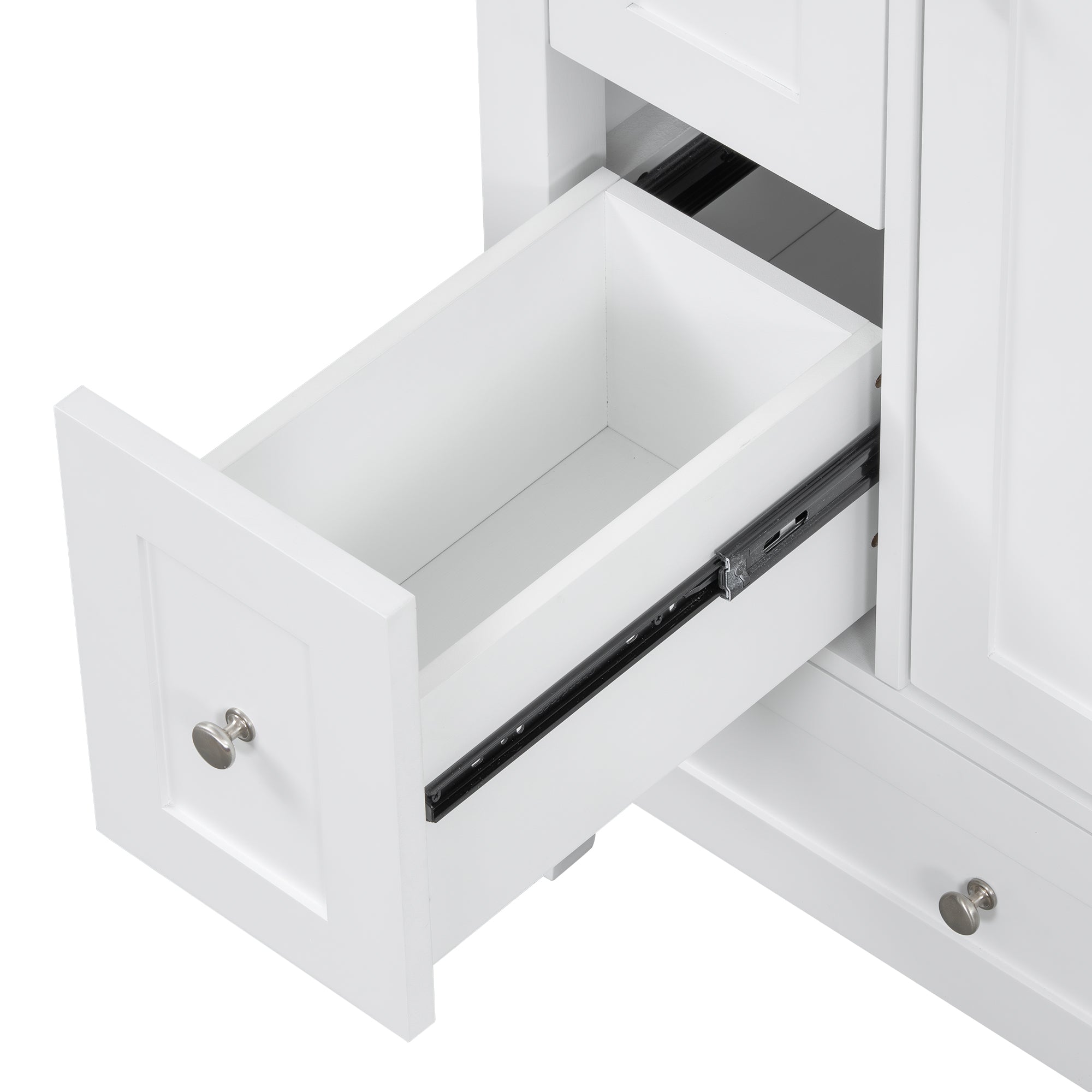 [variant:N725P280602K] White image 34