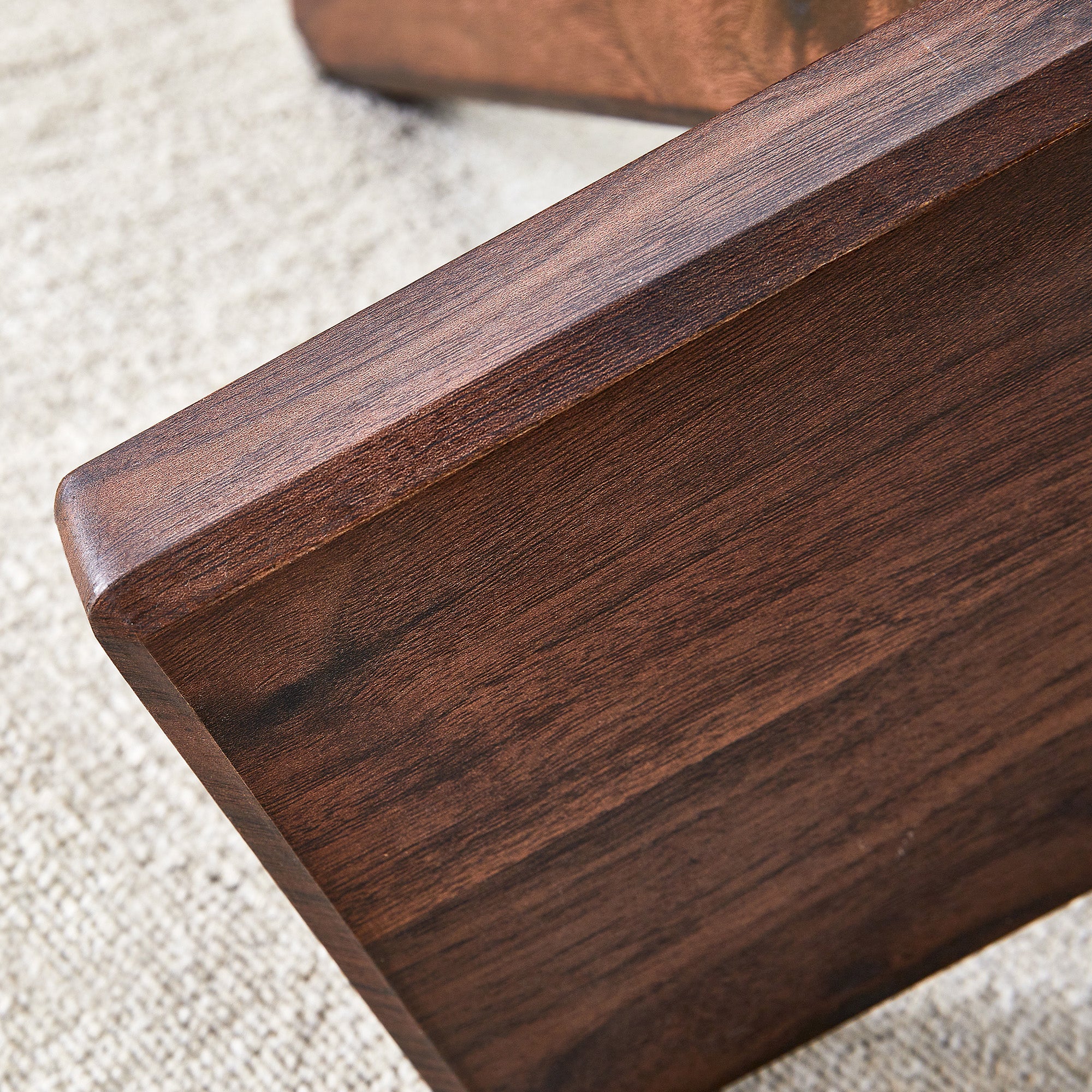 [variant:W3806P404749] Round Glass Coffee Table with Walnut-Finish Base – 33.4-Inch image 12