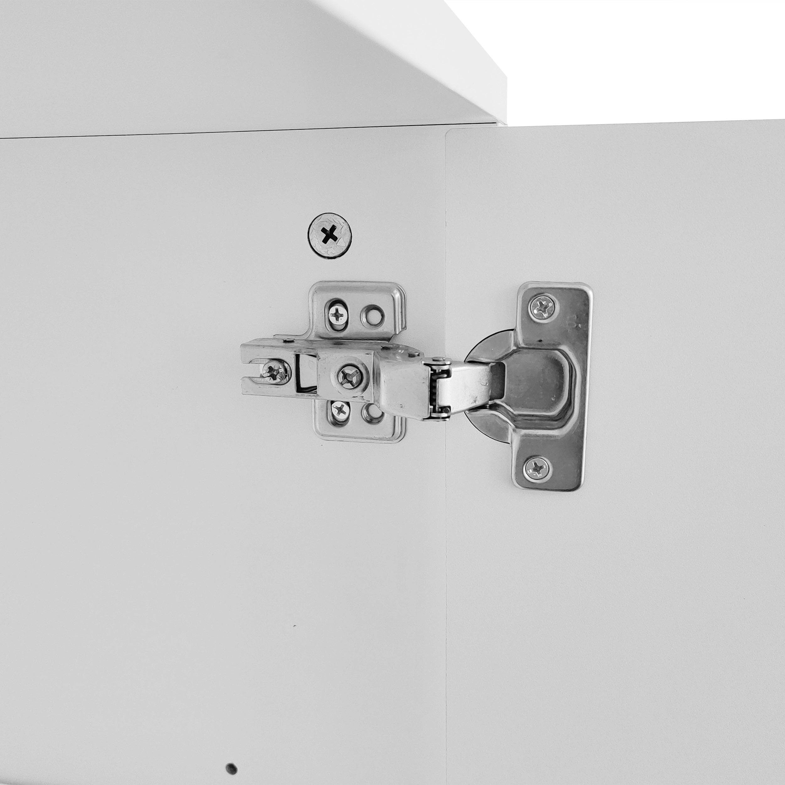 [variant:N852P470446K] White image 3