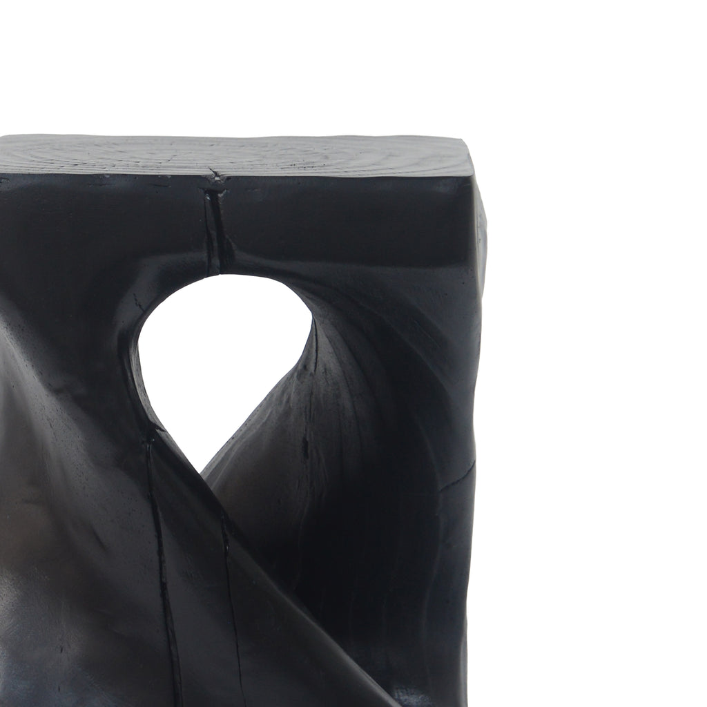 Twisted Wood-Look Indoor/Outdoor Side Table — [variant:N911P479287B] Black image 11