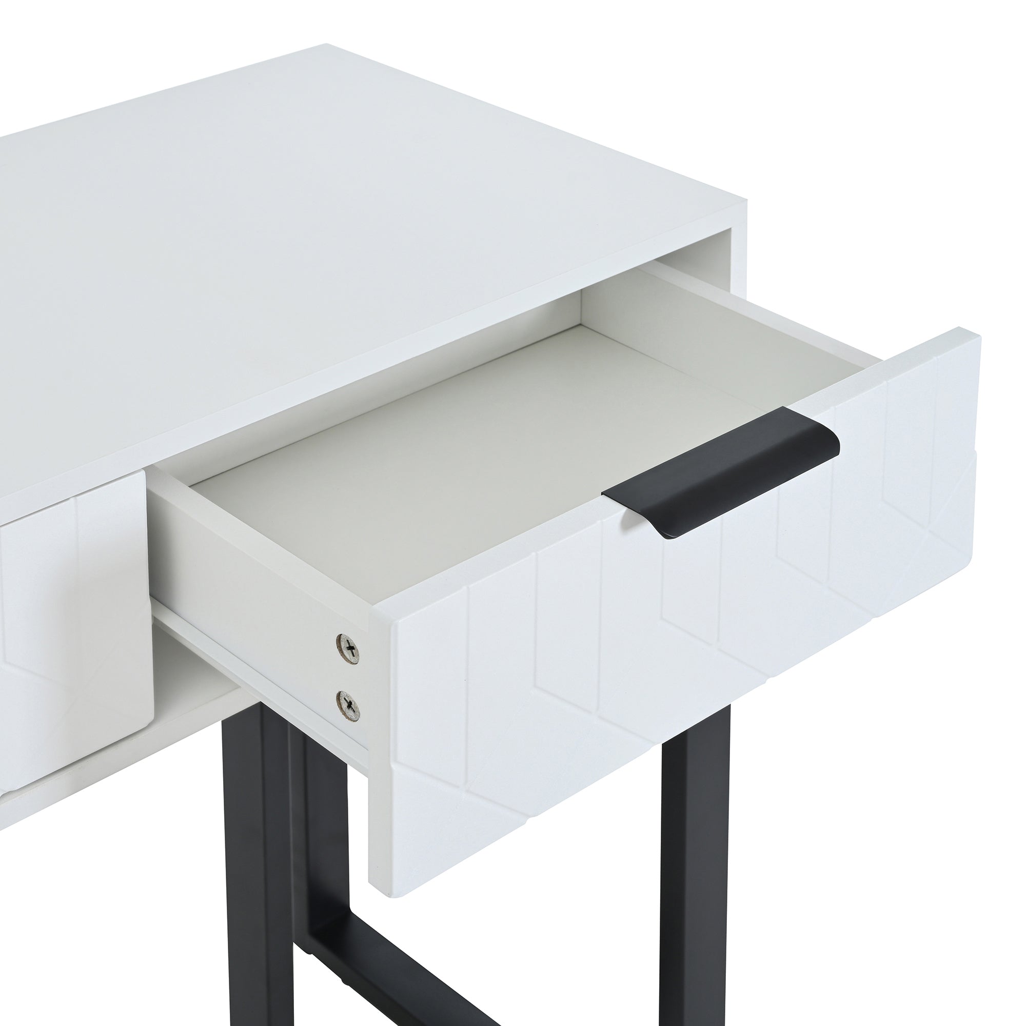 [variant:N852P470448B] White+Black image 28