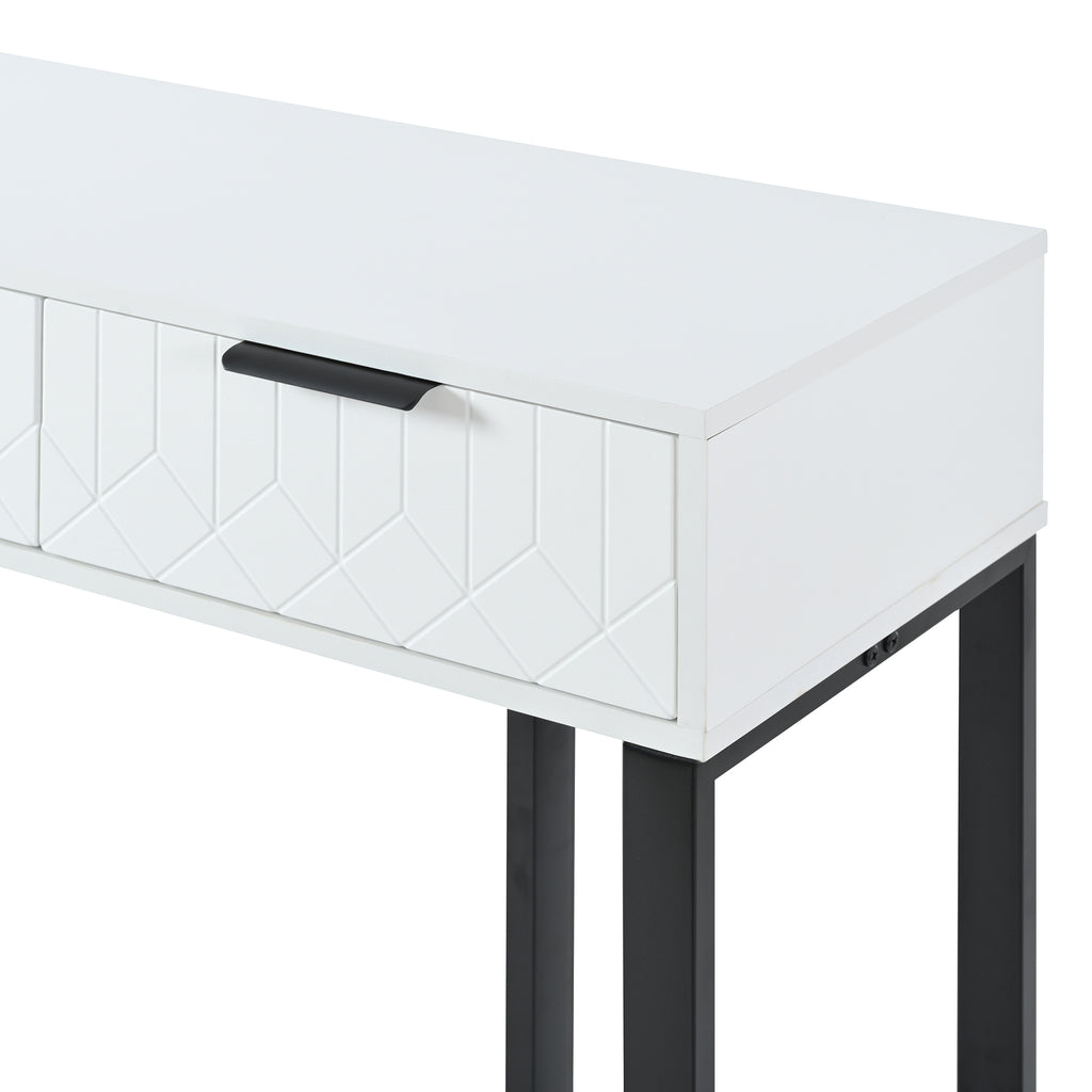 [variant:N852P470448B] White+Black image 17