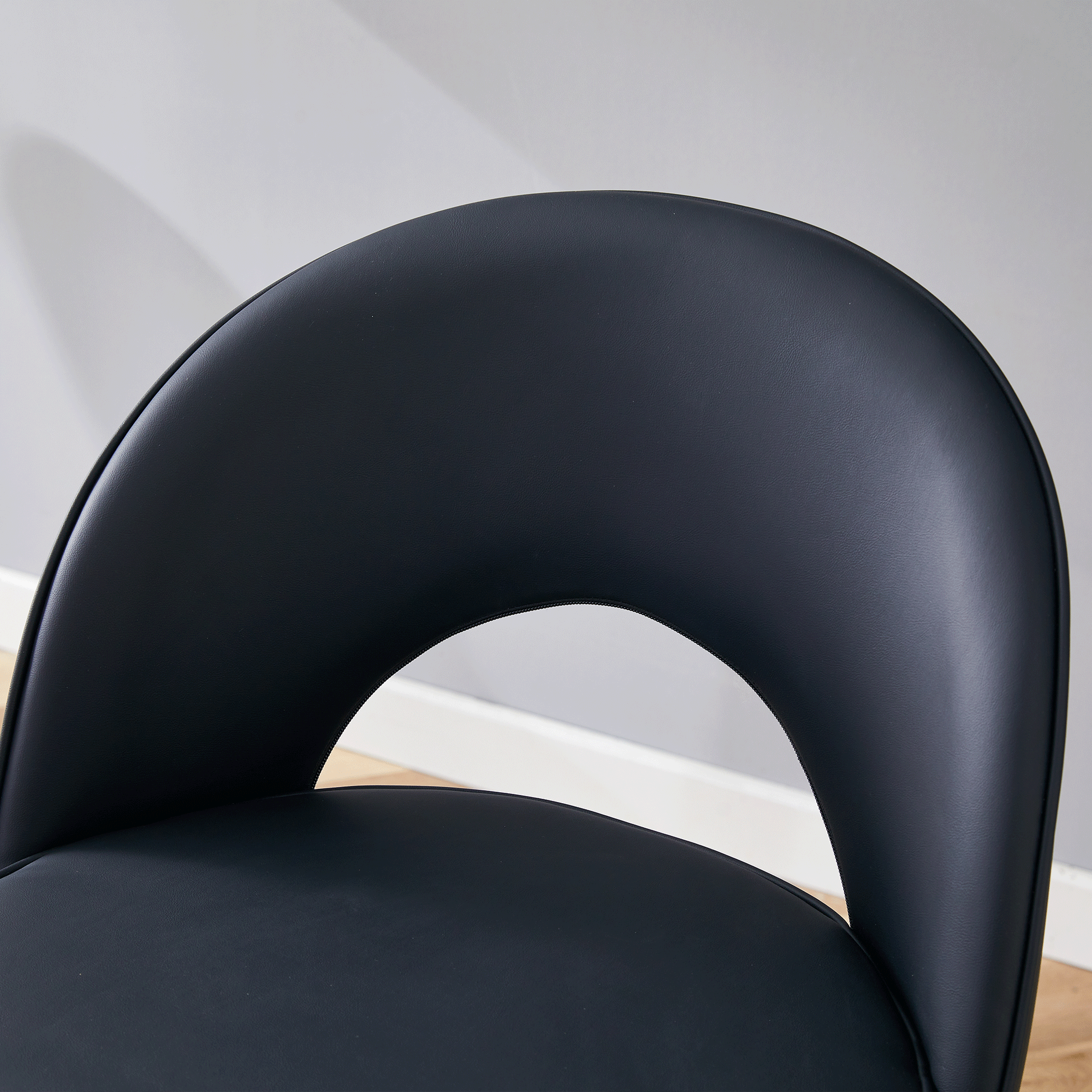 [variant:W3806P404776] 360° Swivel PU Leather Bar Stools – Set of 2 image 18