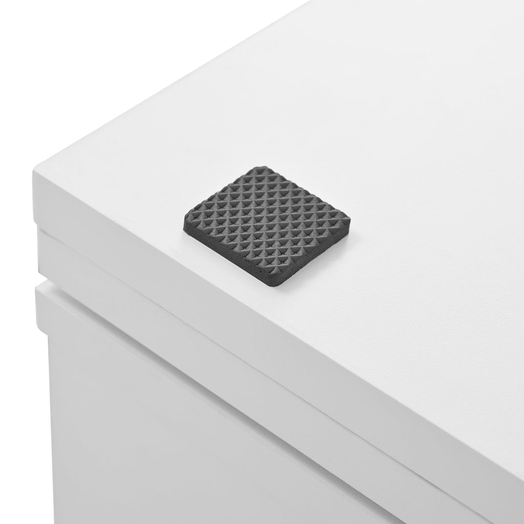 [variant:XW000025AAK-CA] White image 17